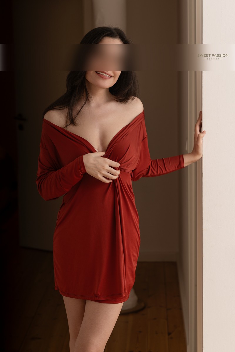 Ayla junges escort berlin 4