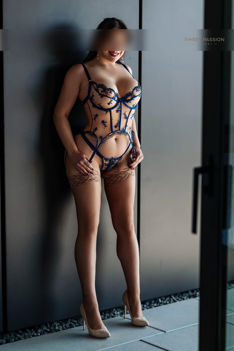 Arabella – vollbusiges escort koeln 11